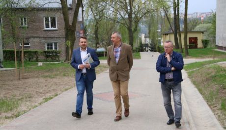 Starachowice. Nowy chodnik przy ul. Medycznej