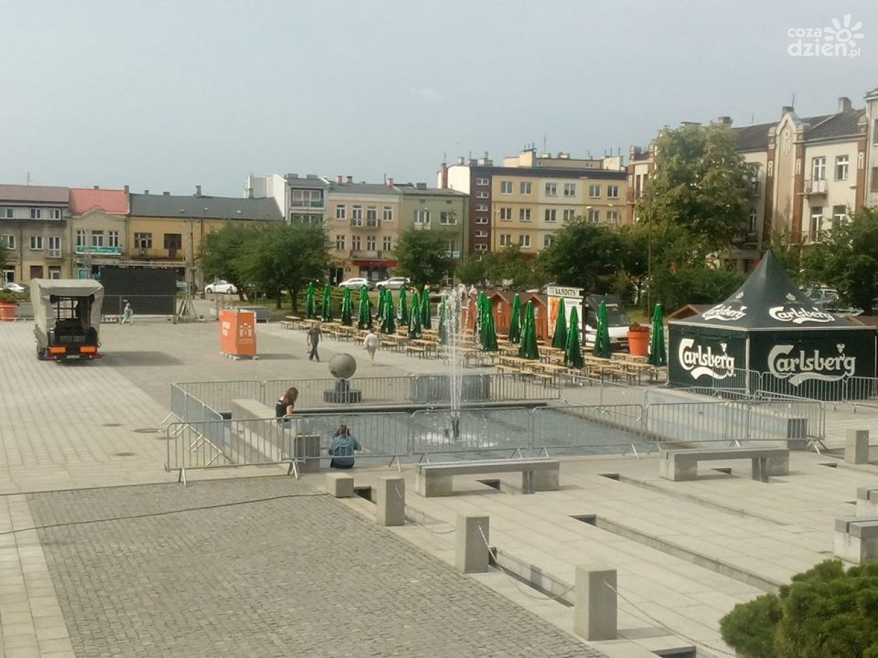 Rynek w Ostrowcu już gotowy na mundial!