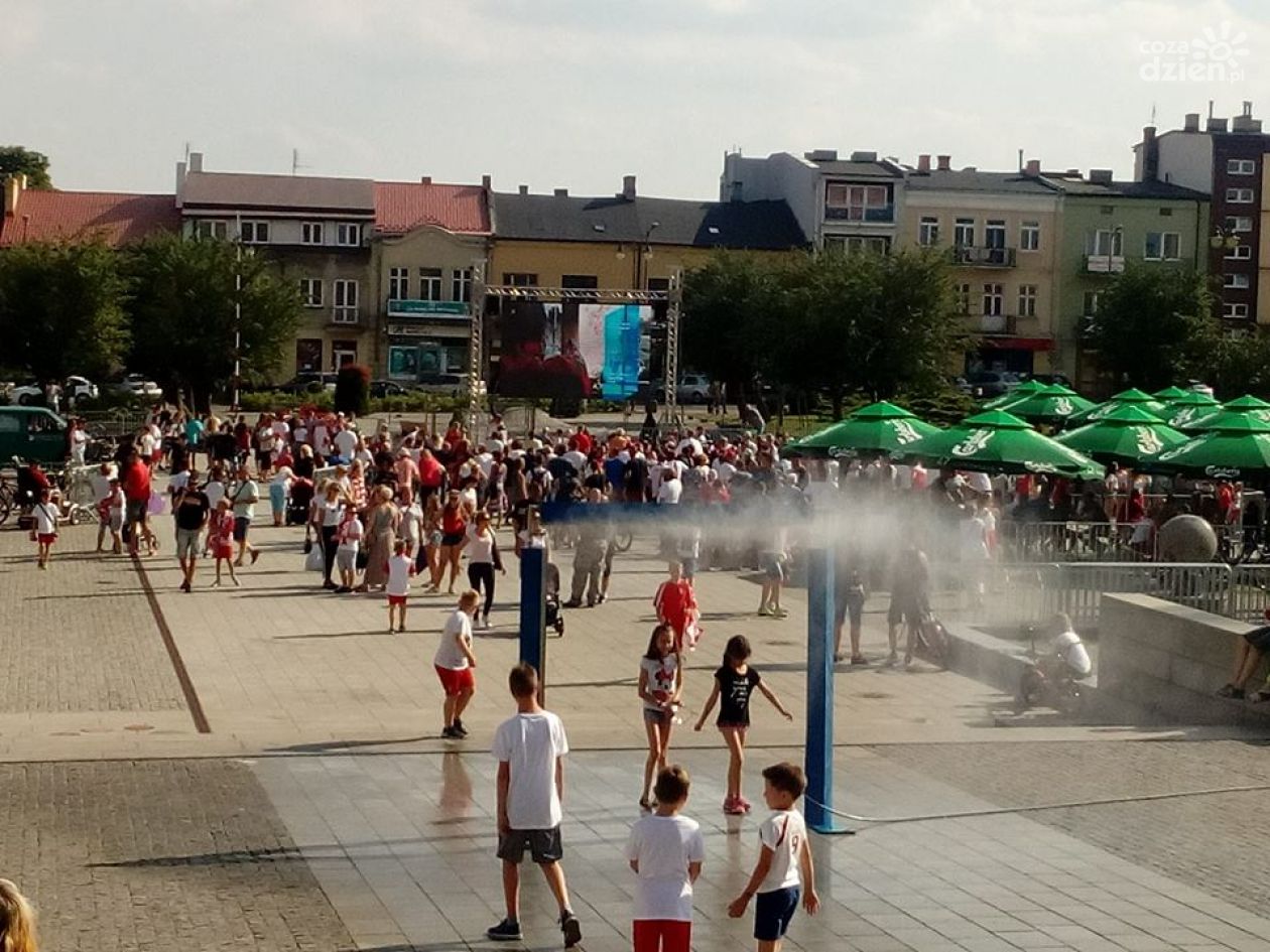 Nasz Rynek piękny, bo biało-czerwony