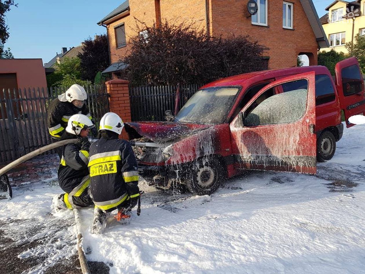 W Kunowie płonęło auto