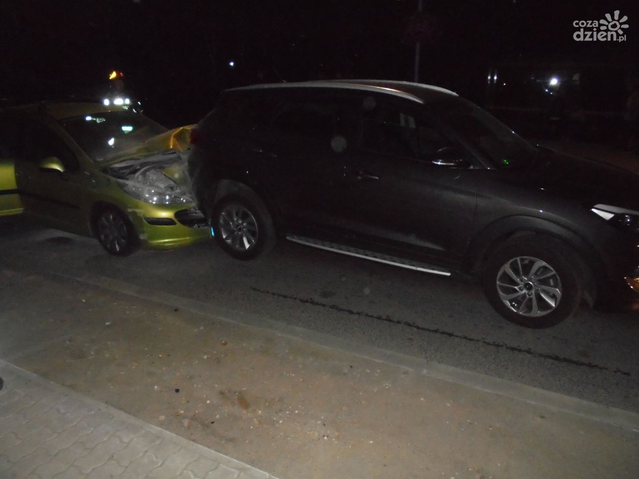 Groźna stłuczka na Opatowskiej w Ostrowcu