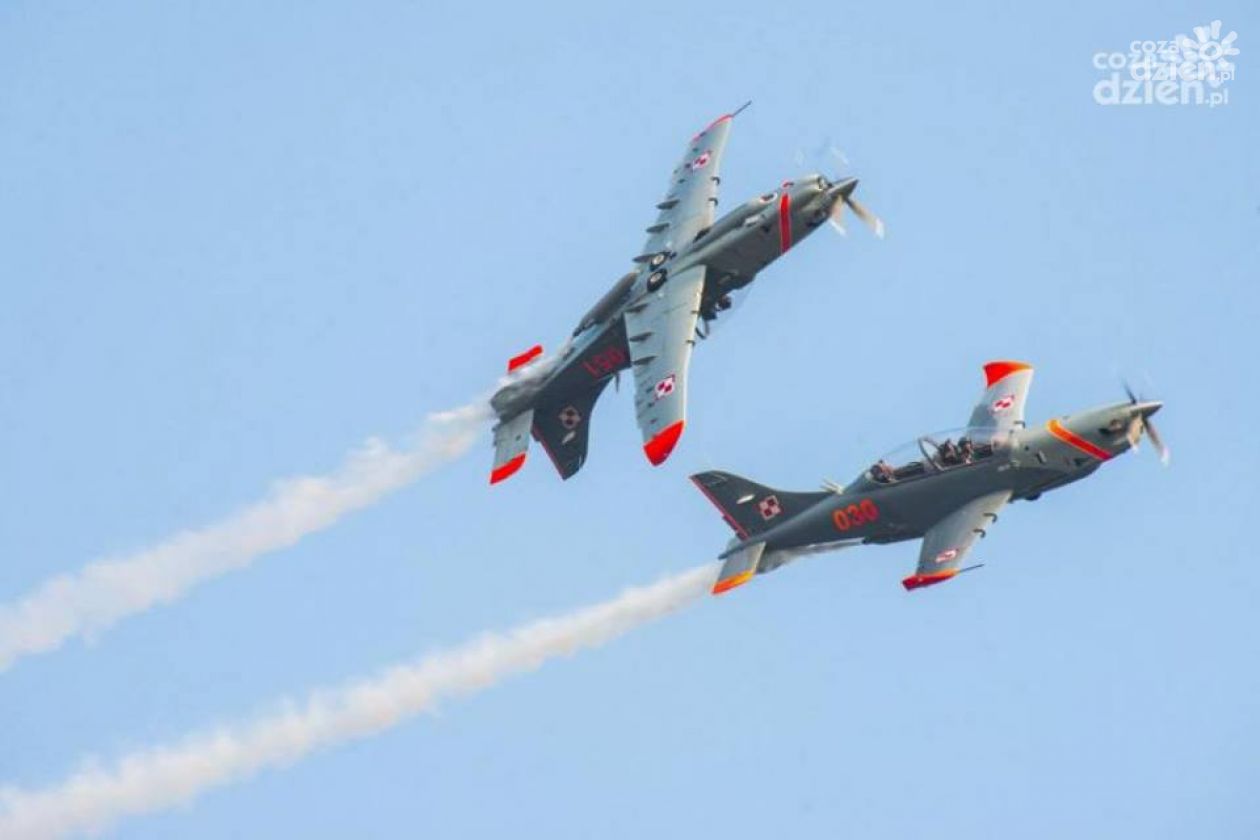 AIR SHOW - gigantyczne pokazy lotnicze blisko Ostrowca