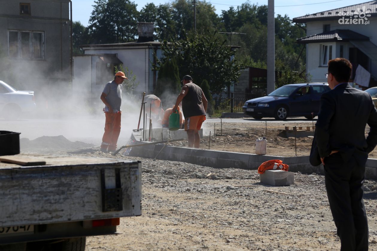 Potężna inwestycja drogowa w Ostrowcu na finiszu