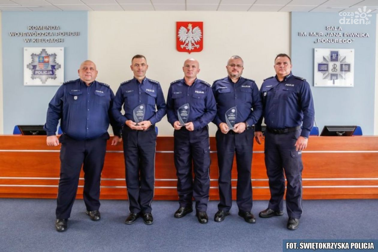 Dyżurny z Ostrowca trzeci w województwie