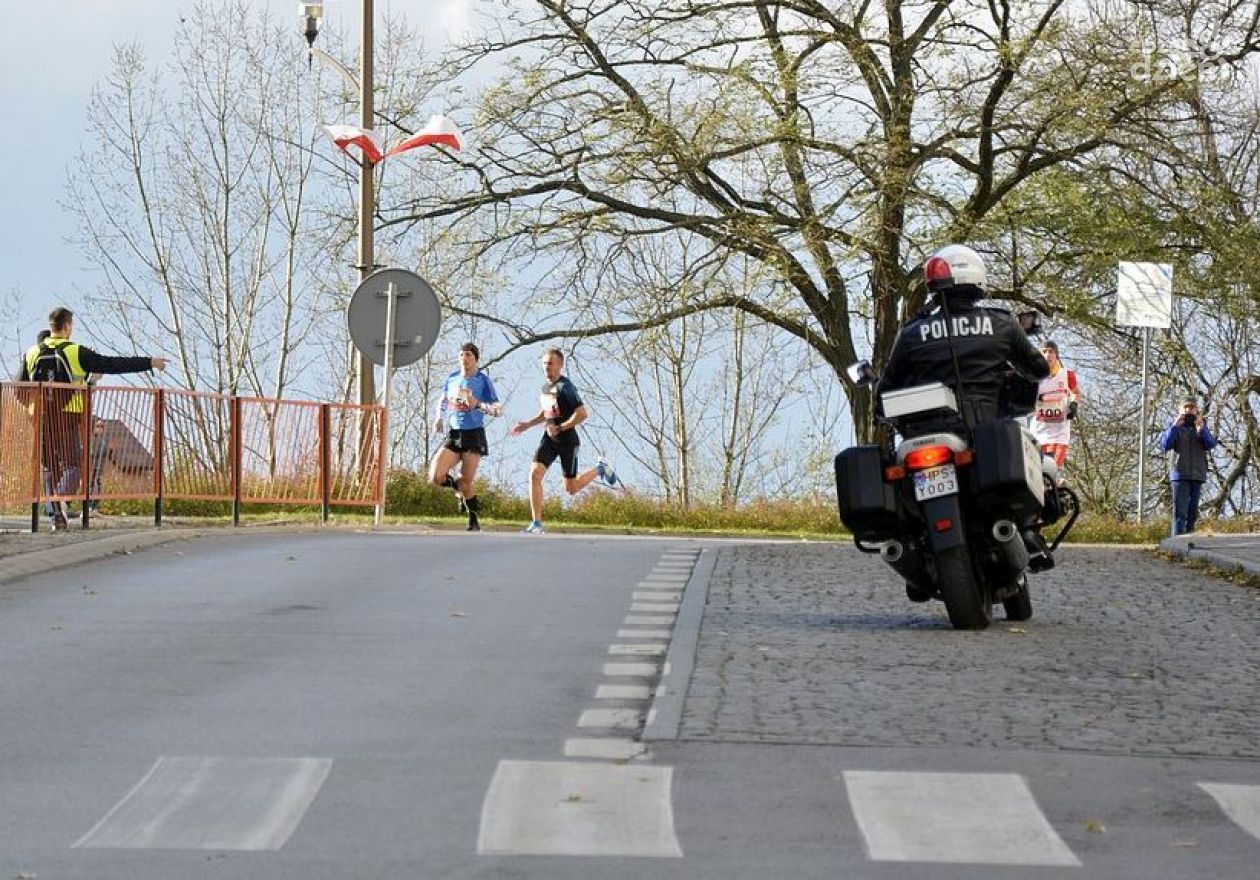 Bieg Niepodległości - sprawdź utrudnienia w ruchu