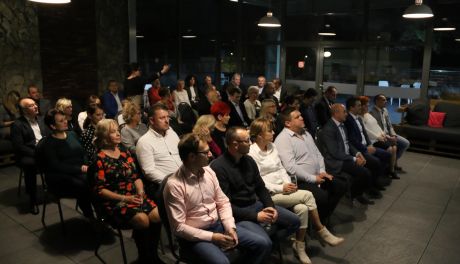 WYBORY 2018 – powiat starachowicki podzielony 