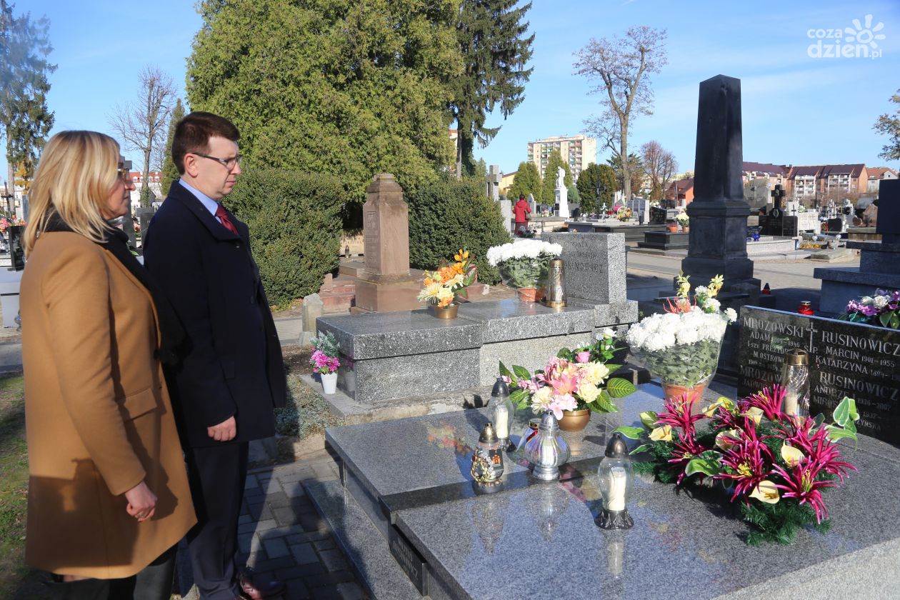 W Ostrowcu pamiętają o pierwszych włodarzach 