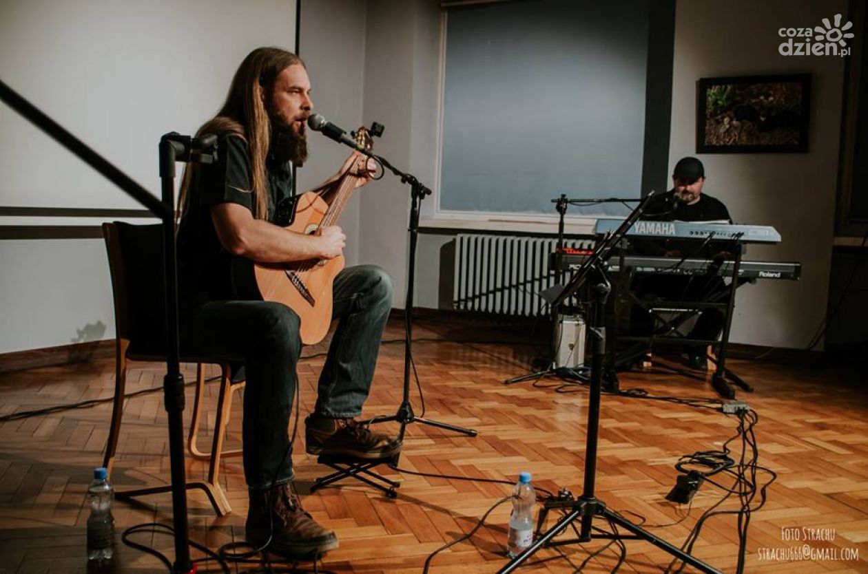 Recytowali i śpiewali Herberta