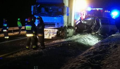 Tragiczny wypadek w Czajęcicach. Nie żyje kierowca busa