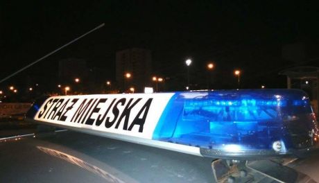 Wyładowali agresję na... samochodzie