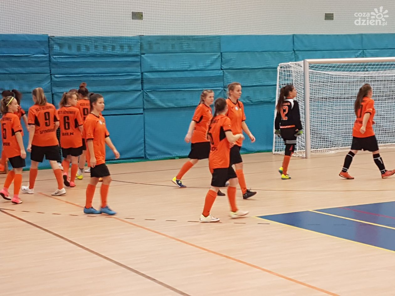 Piłkarki KSZO otarły się o podium