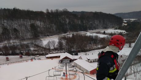 Akcja - ewakuacja. Strażacy ćwiczyli na wyciągu w Bałtowie