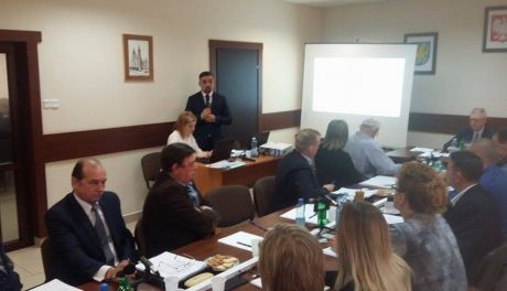 Wójt Hubert Żądło nie zarobi więcej