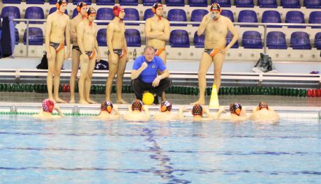 Wygrana i przegrana waterpolistów KSZO