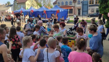 Gminny Dzień Dziecka w Ćmielowie (zdjęcia)