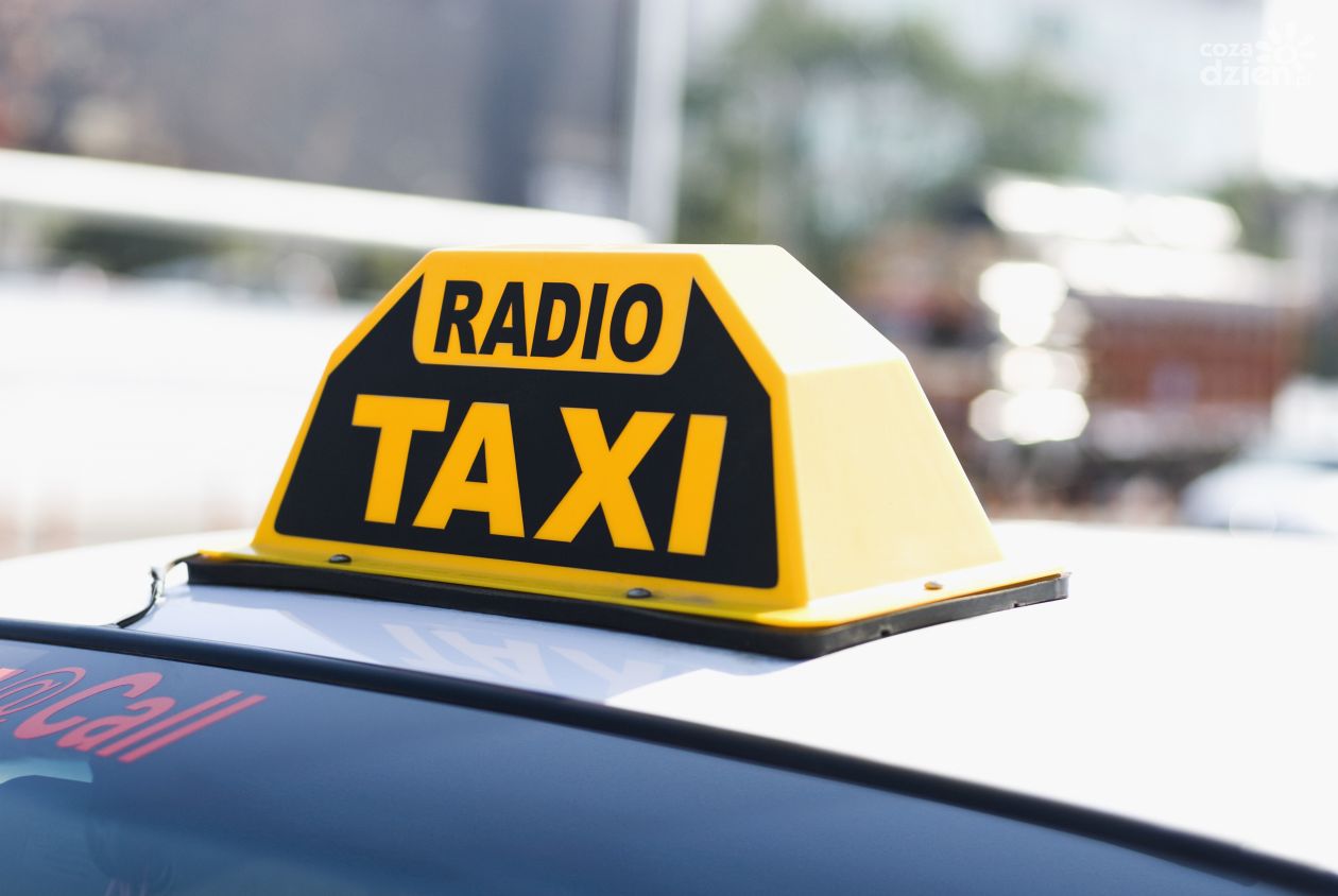 Zamawiaj taxi bez dzwonienia do korporacji!