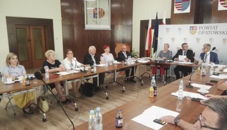 Absolutorium dla zarządu powiatu opatowskiego