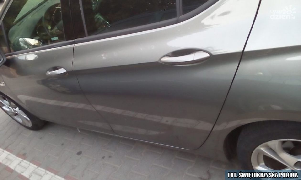 Złość na sąsiada wyładował na jego autach