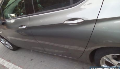 Złość na sąsiada wyładował na jego autach