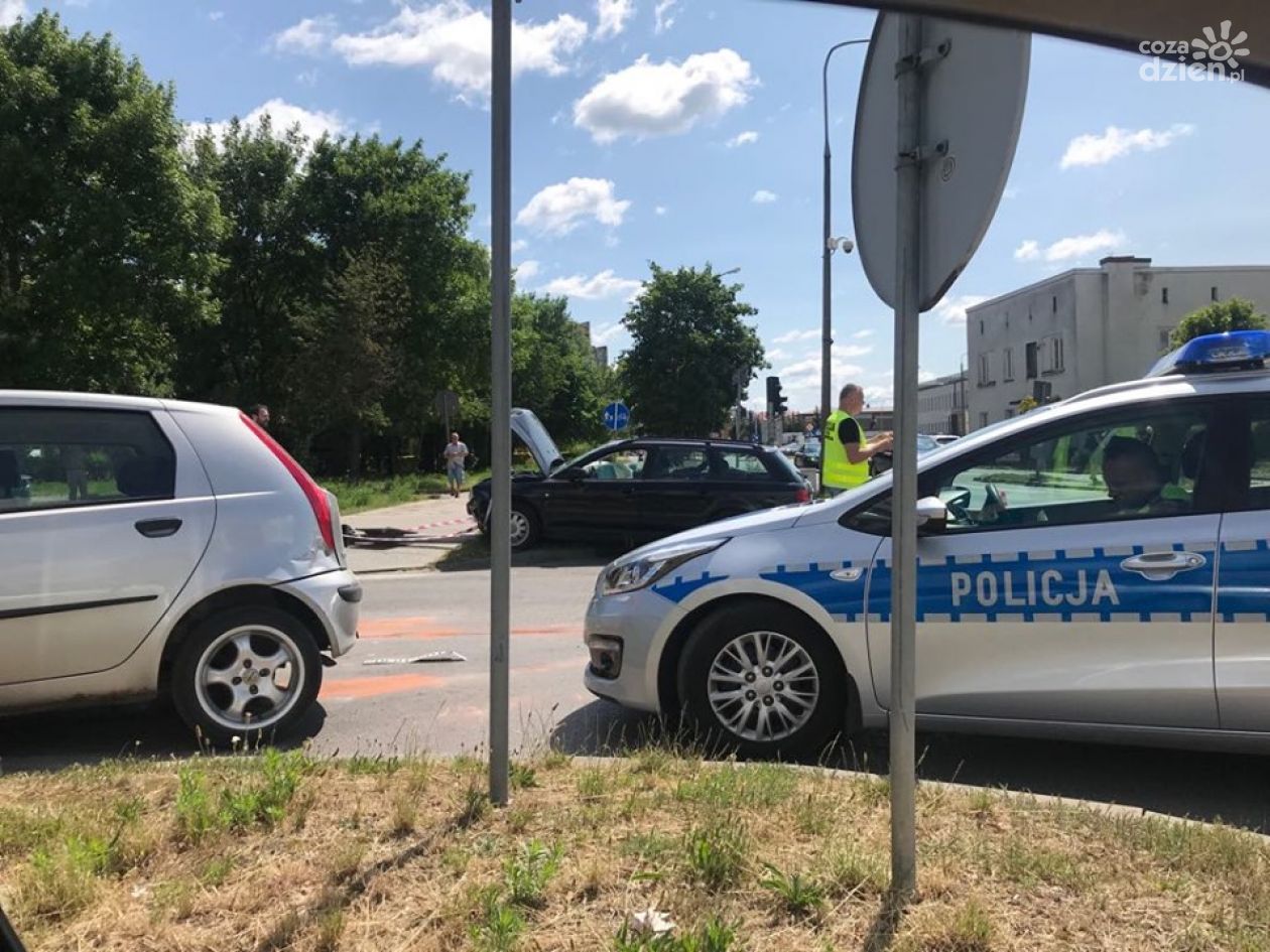 Wypadek na skrzyżowaniu Polnej z Radwana