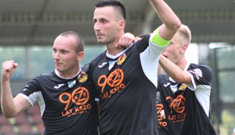 Dobry mecz i trzy punkty - udana inauguracja piłkarskiej jesieni w Ostrowcu