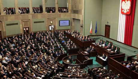 PiS odkrywa karty - znamy kandydatów do Sejmu i Senatu