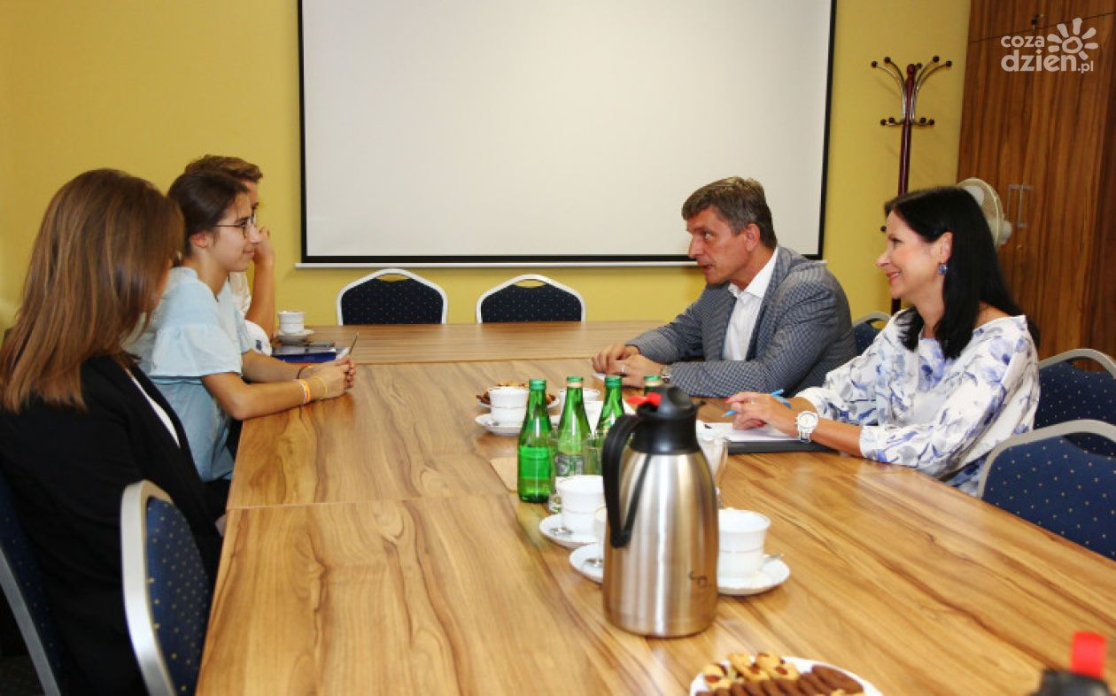 Spotkanie Młodzieżowych Radnych z przewodniczącym Sejmiku