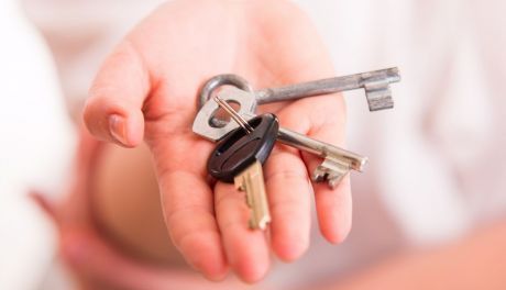 Jak otworzyć zamek innym kluczem?