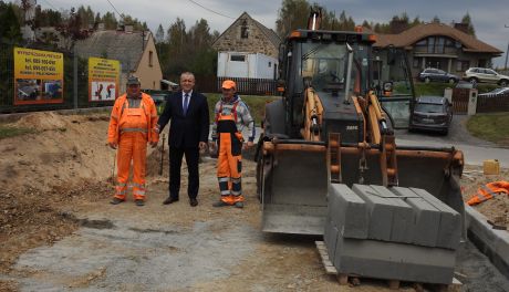 Drogowcy nie próżnują - remonty w gminie Kunów