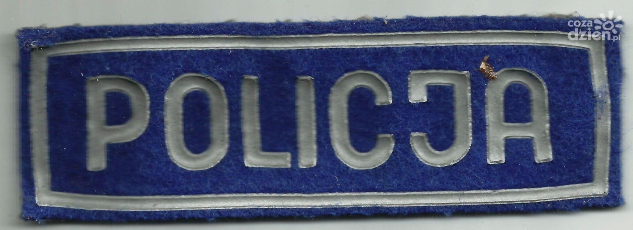 Siekierą w skrzynkę telekomunikacyjną