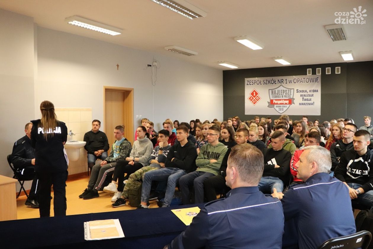 O bezpieczeństwie z młodzieżą