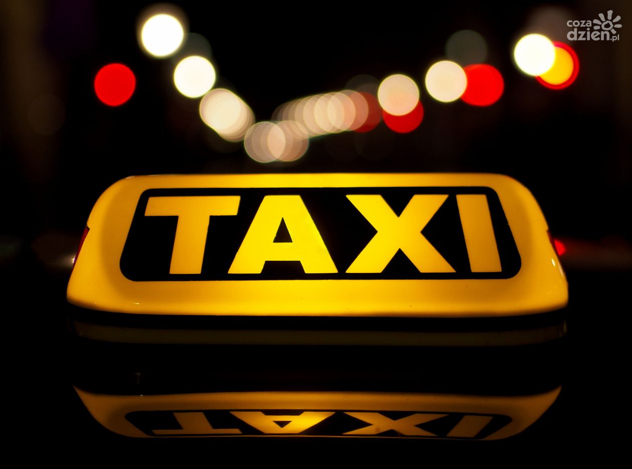 Ostrowiec Świętokrzyski: Atak na taksówkarkę