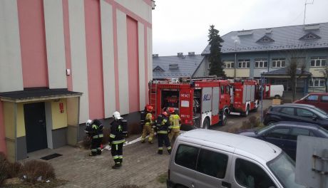 Pożar sali widowiskowej w ożarowskim MGOK-u