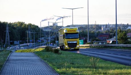 Kierowcy tirów: czujemy się pominięci. Tak koronawirusa nie pokonamy.