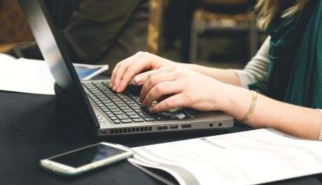 Ćmielów. Komputery dla uczniów