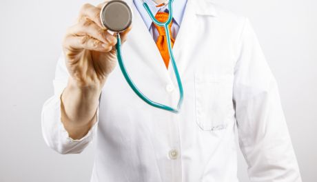 Jak działają przychodnie i ośrodki zdrowia na terenie powiatu opatowskiego?