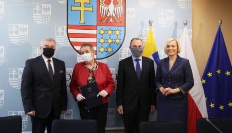 42 mln zł na walkę z COVID-19 - są już umowy z powiatami