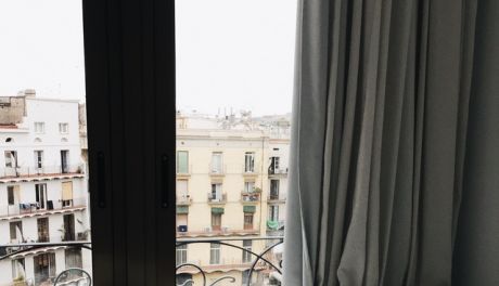 Otwierasz biznes oparty o usługi hotelarskie? Sprawdź, w które z materaców warto zainwestować