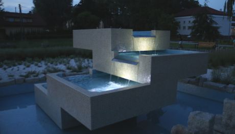 Odnowiona fontanna atrakcją skweru "Szaraków"