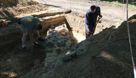 W pobliżu Pałacu Wielopolskich archeolodzy odnaleźli resztki dworu