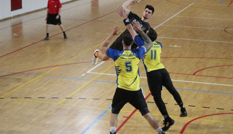 KSZO Ostrowiec Św. - Olimpia MEDEX Piekary Śl. - zdjęcia