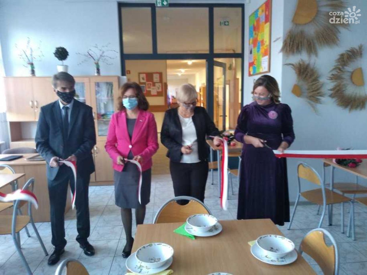 Publiczna Szkoła Podstawowa w Brzóstowej ma nową stołówkę