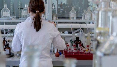 Laboratorium w Podzamczu szuka diagnostyków i biotechnologów