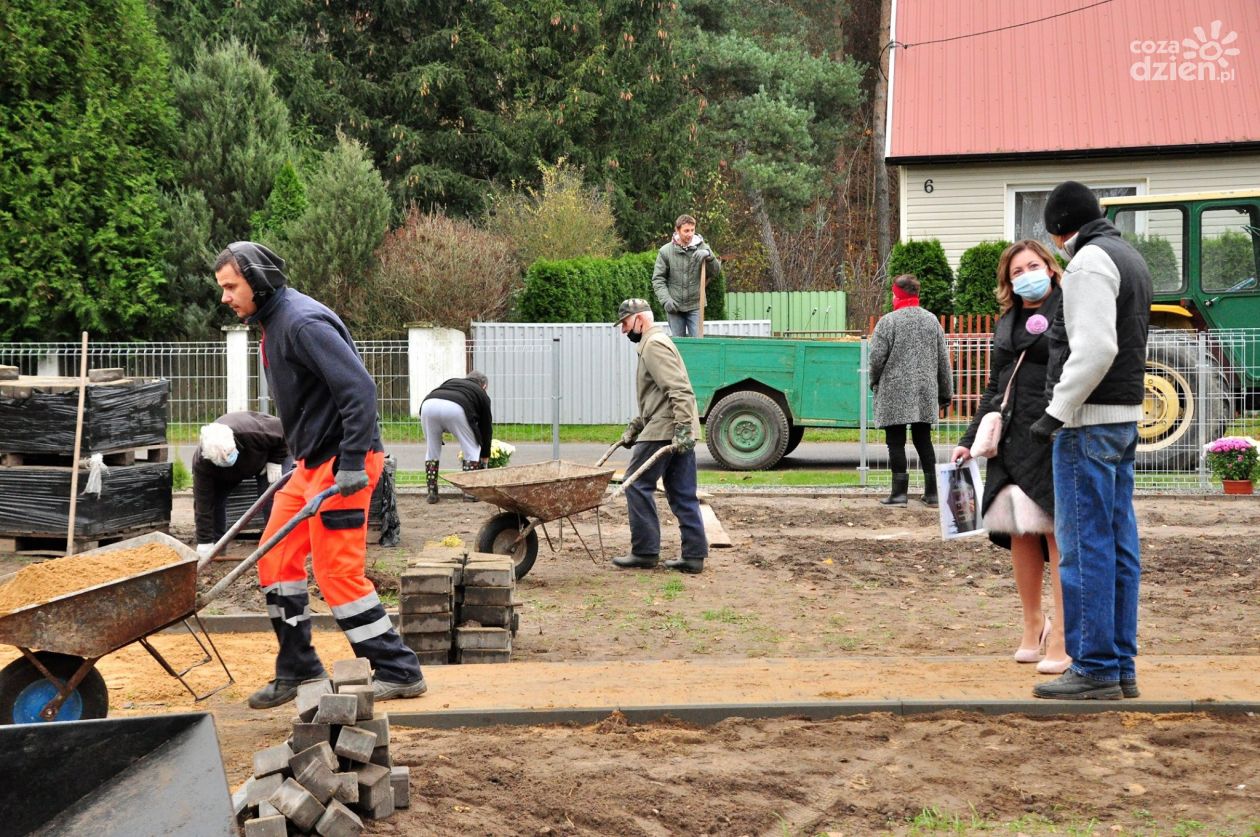 W Smykowie-Podgrodziu powstaje plac rekreacji