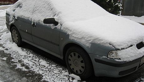Mandaty za śnieg na samochodzie