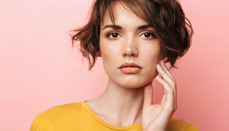 Które witaminy i minerały mogą pomóc na wypadanie włosów?