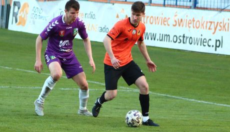 Bez bramek w hutniczych derbach
