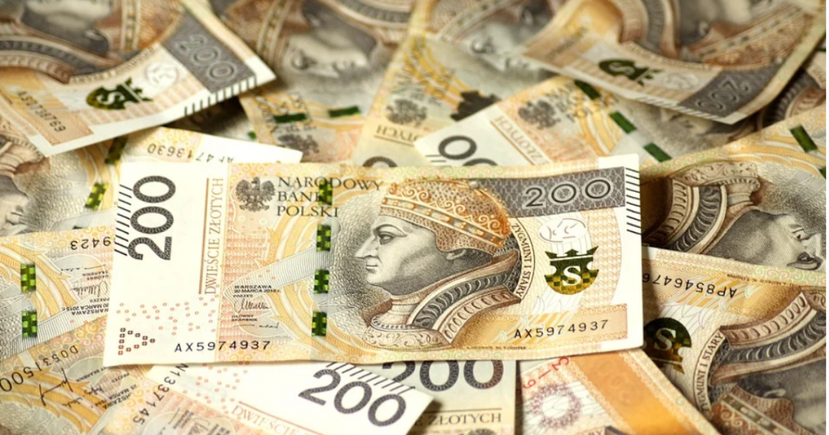 Czternastka dla emerytów i rencistów już we wrześniu. Niektórzy otrzymają ją wcześniej