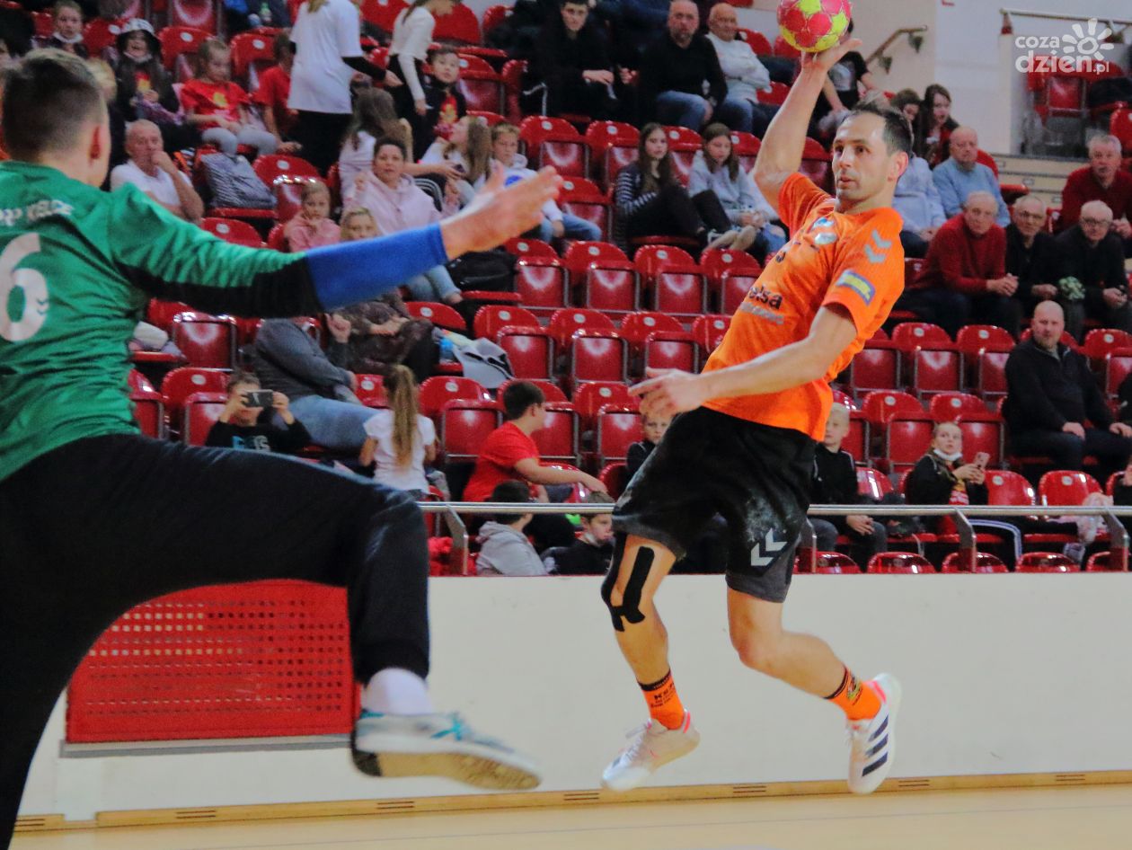 75 bramek w meczu szczypiornistów KSZO z SMS ZPRP Kielce