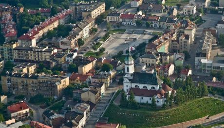 Wysoka ocena finansowa gminy Ostrowiec
